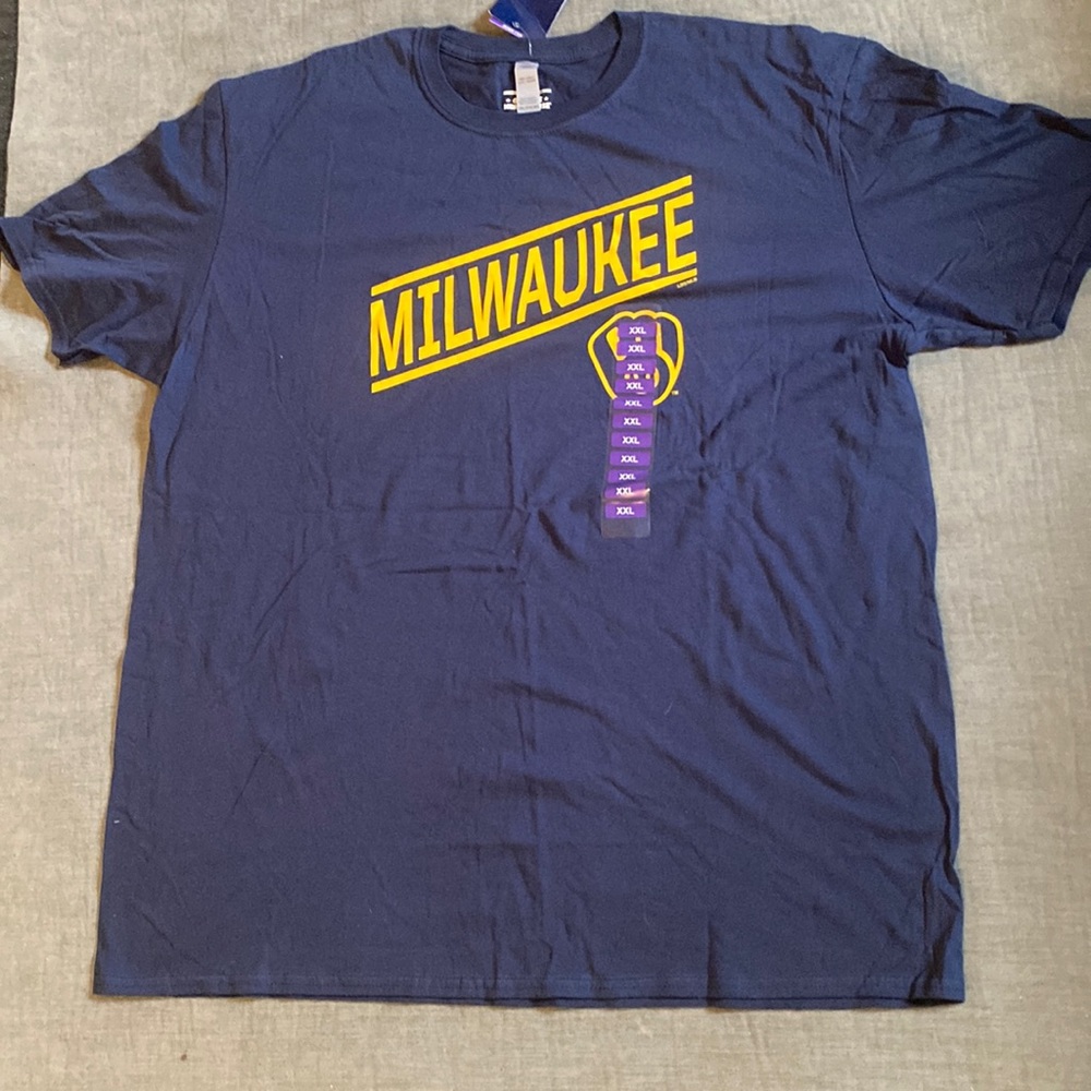 General Merchandise size 2XL men’s Milwaukee short sleeve blue/yellow T-shirt